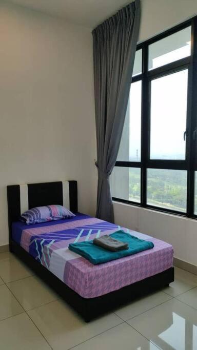 סרדאנג Conezion 3-Bedroom Condo @ Ioi City Mall Putrajaya מראה חיצוני תמונה