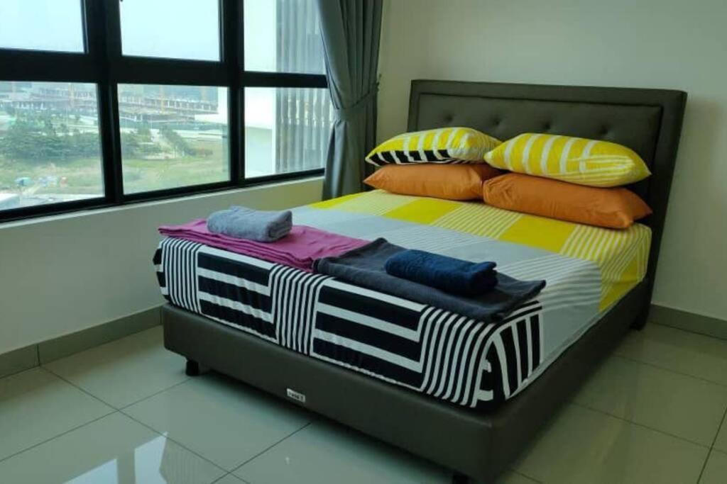 סרדאנג Conezion 3-Bedroom Condo @ Ioi City Mall Putrajaya מראה חיצוני תמונה