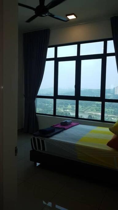 סרדאנג Conezion 3-Bedroom Condo @ Ioi City Mall Putrajaya מראה חיצוני תמונה